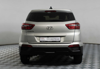 Подержанный автомобиль Hyundai Creta 2019 года (6 фото)