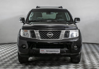 Подержанный автомобиль Nissan Pathfinder 2010 года (2 фото)
