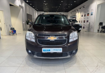 Подержанный автомобиль Chevrolet Orlando 2014 года (2 фото)