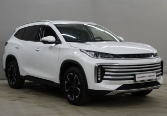 Подержанный автомобиль Exeed TXL 2022 года (3 фото)