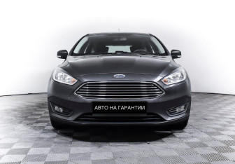 Подержанный автомобиль Ford Focus Hatchback 2019 года (2 фото)