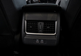 Новый Toyota Camry Sedan 2024 (10 фото)