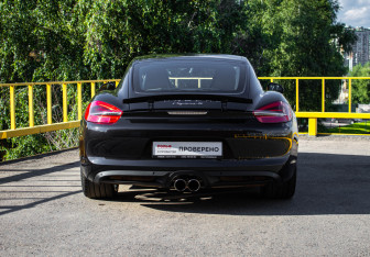 Подержанный автомобиль Porsche Cayman 2013 года (5 фото)