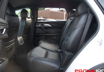 Подержанный автомобиль Mazda CX-9 2019 года (8 фото)