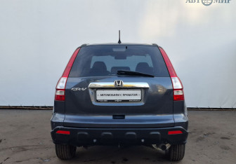 Подержанный автомобиль Honda CR-V 2008 года (6 фото)