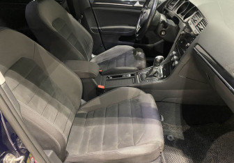 Подержанный автомобиль Volkswagen Golf Wagon 2017 года (9 фото)