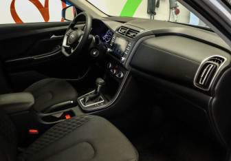 Подержанный автомобиль Hyundai Creta 2021 года (17 фото)