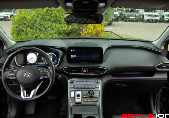 Подержанный автомобиль Hyundai Santa Fe 2021 года (10 фото)