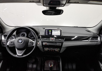 Подержанный автомобиль BMW X2 2021 года (14 фото)