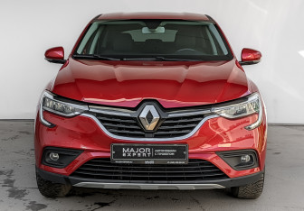 Подержанный автомобиль Renault Arkana 2021 года (2 фото)