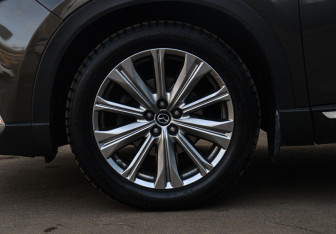 Подержанный автомобиль Mazda CX-9 2021 года (27 фото)