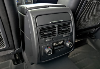 Подержанный автомобиль Volkswagen Touareg 2018 года (30 фото)