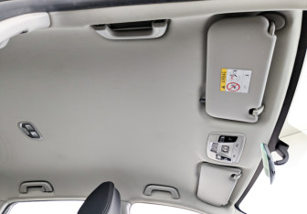 Подержанный автомобиль Geely Coolray 2023 года (22 фото)