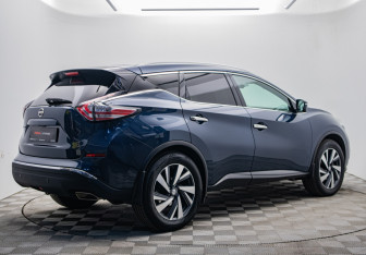 Подержанный автомобиль Nissan Murano Suv 2021 года (5 фото)