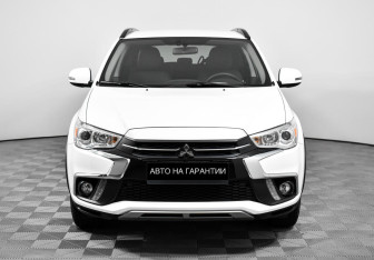 Подержанный автомобиль Mitsubishi ASX 2019 года (2 фото)