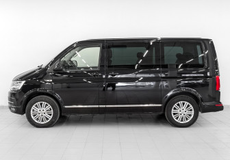 Подержанный автомобиль Volkswagen Multivan 2019 года (8 фото)