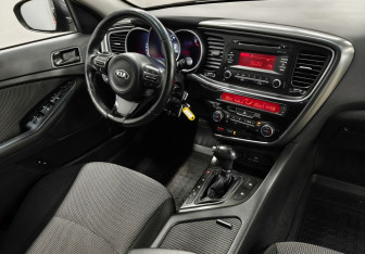 Подержанный автомобиль Kia Optima Sedan 2015 года (10 фото)