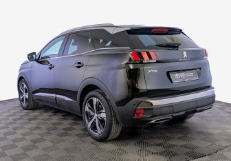 Подержанный автомобиль Peugeot 3008 2018 года (7 фото)