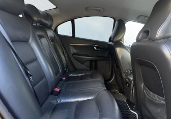 Подержанный автомобиль Volvo S80 2007 года (11 фото)