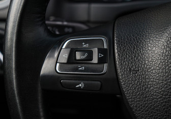 Подержанный автомобиль Volkswagen Tiguan 2013 года (23 фото)