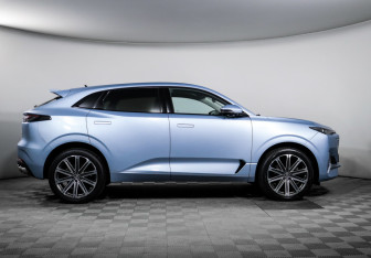 Подержанный автомобиль Changan UNI-K 2023 года (4 фото)