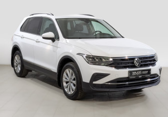Подержанный автомобиль Volkswagen Tiguan 2021 года (3 фото)