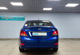 Подержанный автомобиль Hyundai Solaris Sedan 2011 года (6 фото)