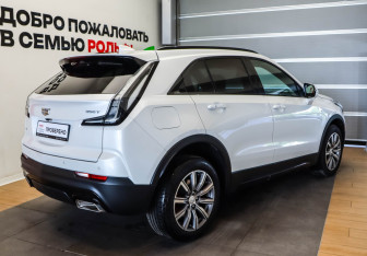 Подержанный автомобиль Cadillac XT4 2021 года (4 фото)