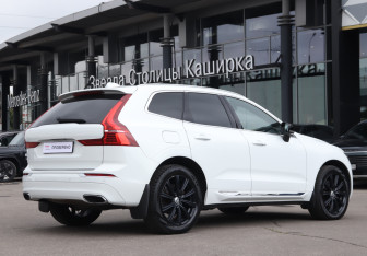 Подержанный автомобиль Volvo XC60 2020 года (5 фото)