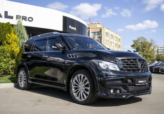 Подержанный автомобиль Infiniti QX80 2015 года (3 фото)