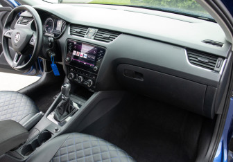Подержанный автомобиль Skoda Octavia Liftback 2018 года (6 фото)