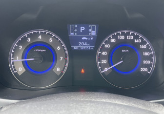 Подержанный автомобиль Hyundai Solaris Sedan 2015 года (19 фото)