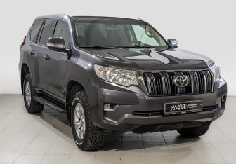 Подержанный автомобиль Toyota Land Cruiser Prado 2017 года (3 фото)