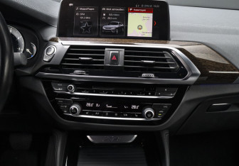 Подержанный автомобиль BMW X4 2019 года (11 фото)