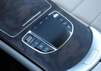 Подержанный автомобиль Mercedes-Benz GLC Coupe 2021 года (14 фото)