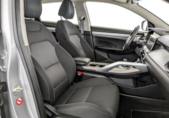 Подержанный автомобиль Geely Coolray 2022 года (23 фото)