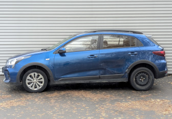 Подержанный автомобиль Kia Rio Hatchback 2021 года (8 фото)