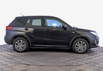 Подержанный автомобиль Suzuki Vitara 2021 года (4 фото)