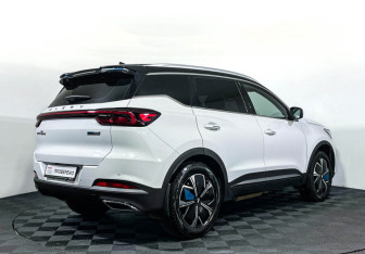Подержанный автомобиль Chery Tiggo 7 Pro Plug-in Hybrid 2023 года (5 фото)