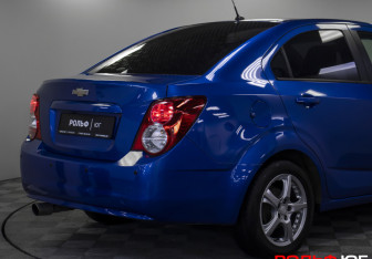 Подержанный автомобиль Chevrolet Aveo Sedan 2012 года (21 фото)