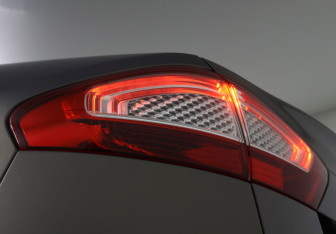 Подержанный автомобиль Ford Mondeo Sedan 2012 года (20 фото)
