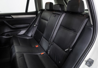 Подержанный автомобиль BMW X3 2013 года (13 фото)