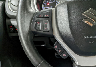 Подержанный автомобиль Suzuki Vitara 2018 года (26 фото)
