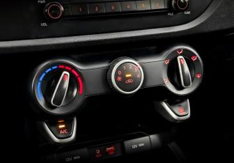 Подержанный автомобиль Kia Rio Hatchback 2019 года (24 фото)