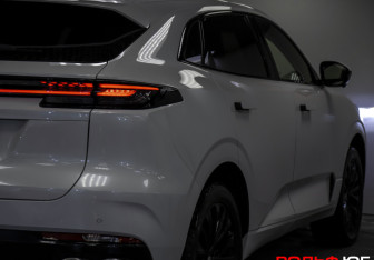 Подержанный автомобиль Changan UNI-K 2023 года (30 фото)