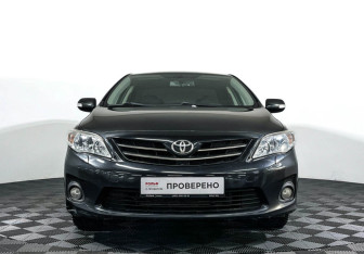 Подержанный автомобиль Toyota Corolla Sedan 2013 года (2 фото)
