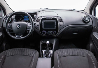 Подержанный автомобиль Renault Kaptur 2016 года (13 фото)