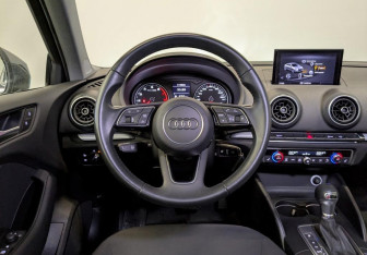 Подержанный автомобиль Audi A3 Sedan 2020 года (21 фото)