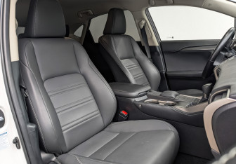 Подержанный автомобиль Lexus NX 2021 года (23 фото)