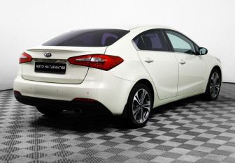 Подержанный автомобиль Kia Cerato Sedan 2013 года (5 фото)
